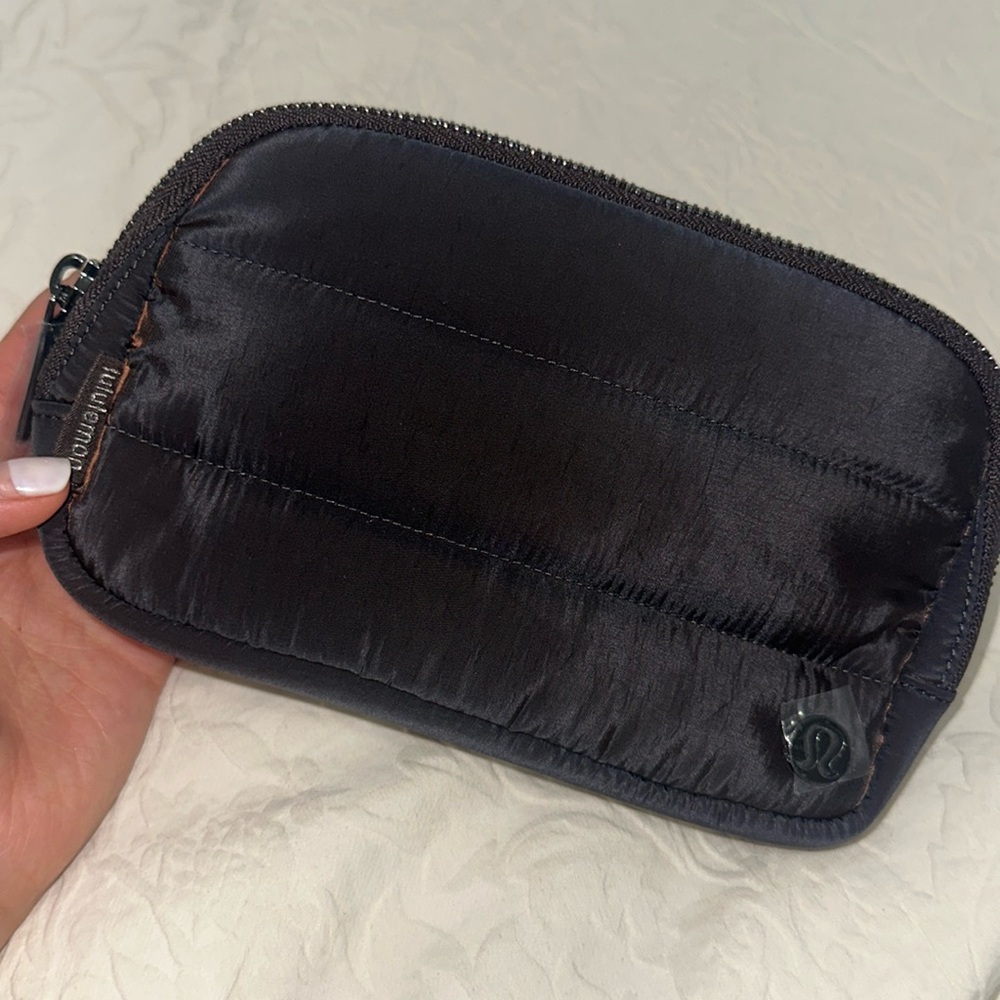 lululemon Everywhere Belt Bag Wunder Puff